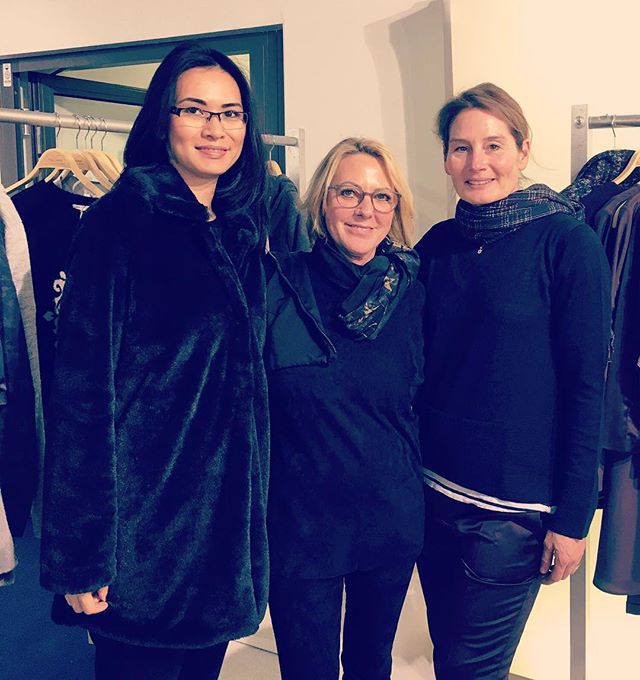 Inge Stahl from Gelsenkirchen, it was a great pleasure to welcome you on our stand in #D&uuml;sseldorf on #Supreme #fashionfair #hollygolightly #fallwinter1718 #gelsenkirchen  #fashion
