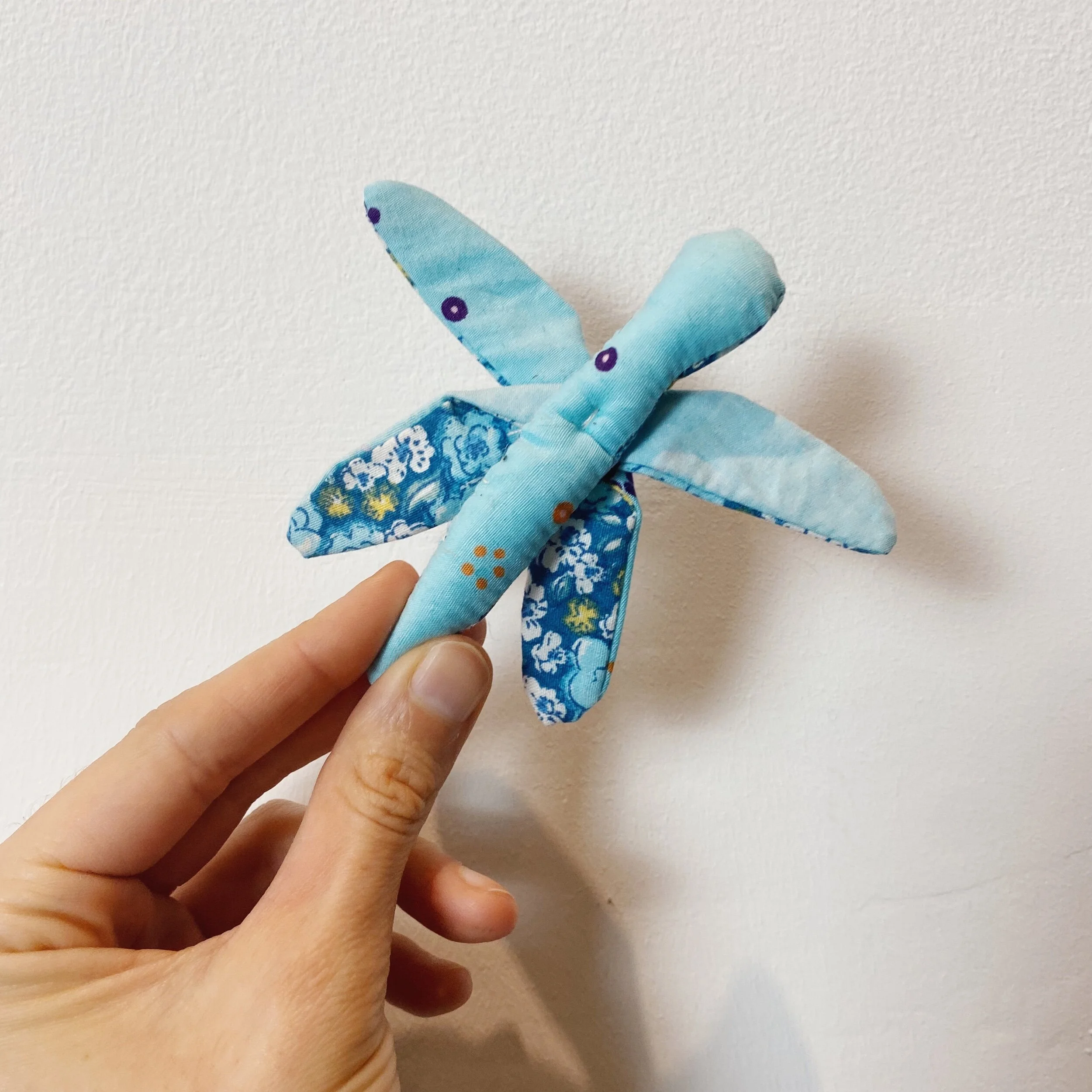 7690858F-6C50-4C65-B2F5-83E9C9F3B62D