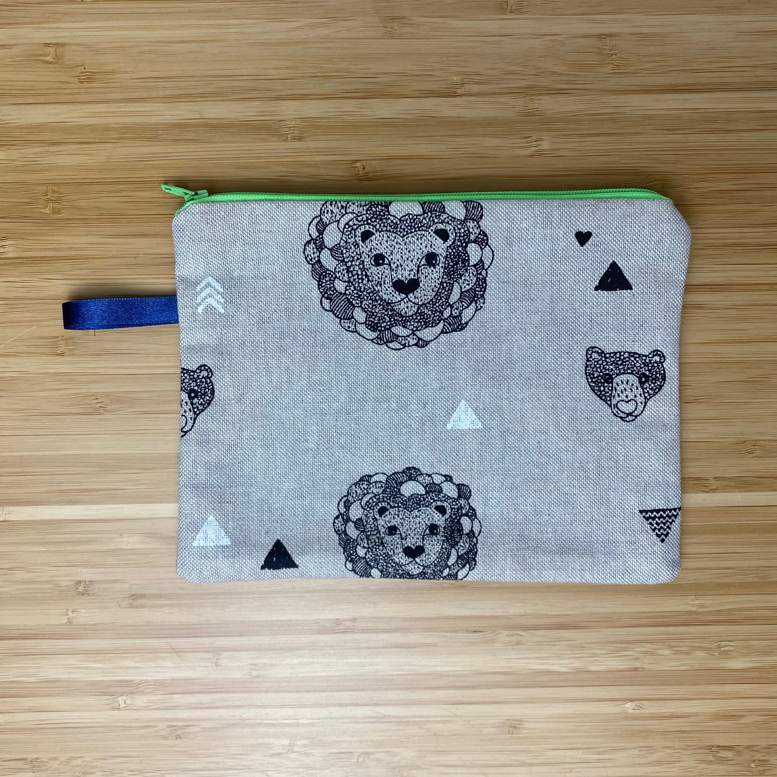 2B9E89A5-EEDF-4A76-BA2C-FD0C3366D3AC