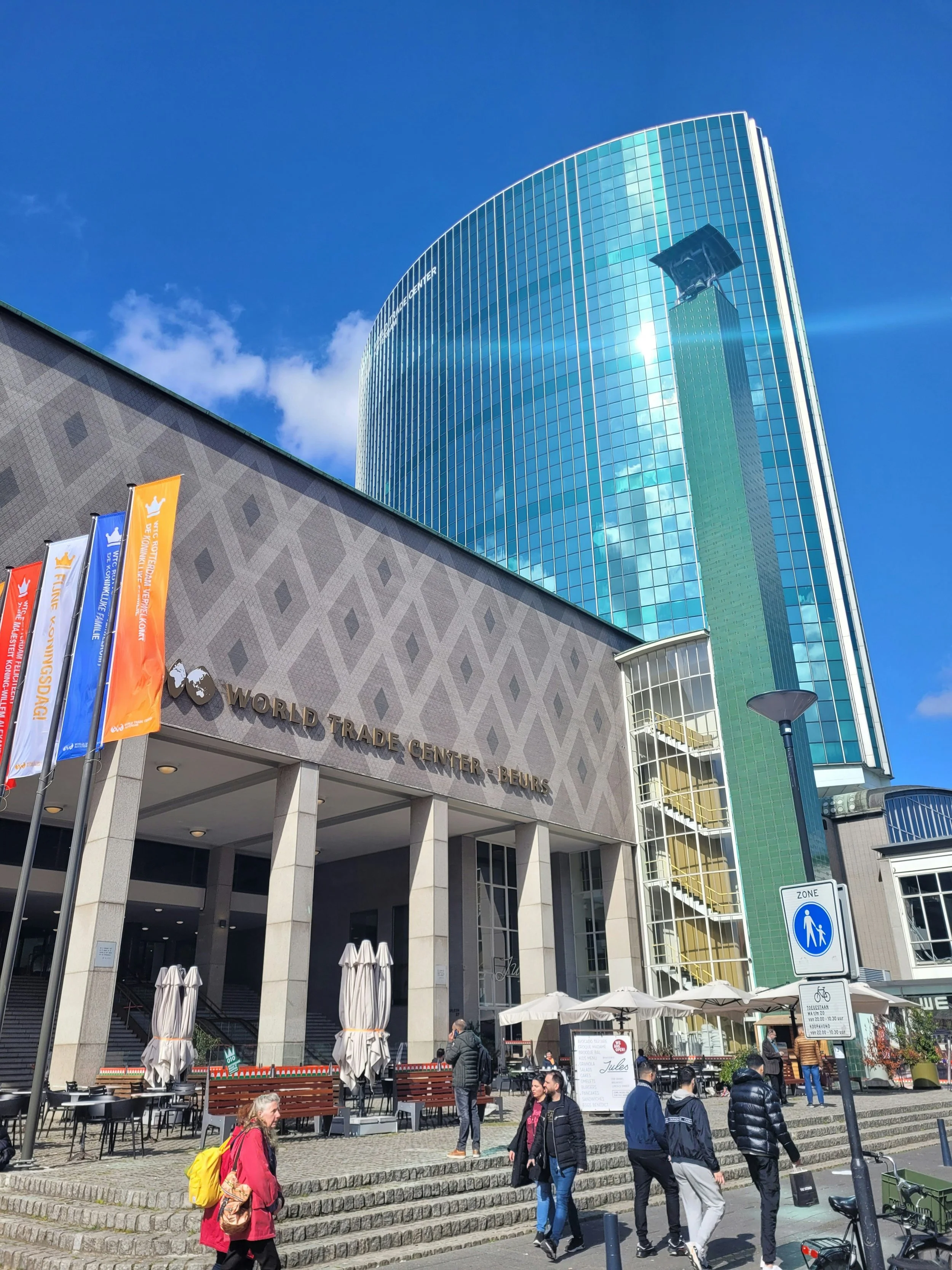 Innovation at Risk as Dutch Entrepreneurs Postpone Spending Amid Uncertainty
