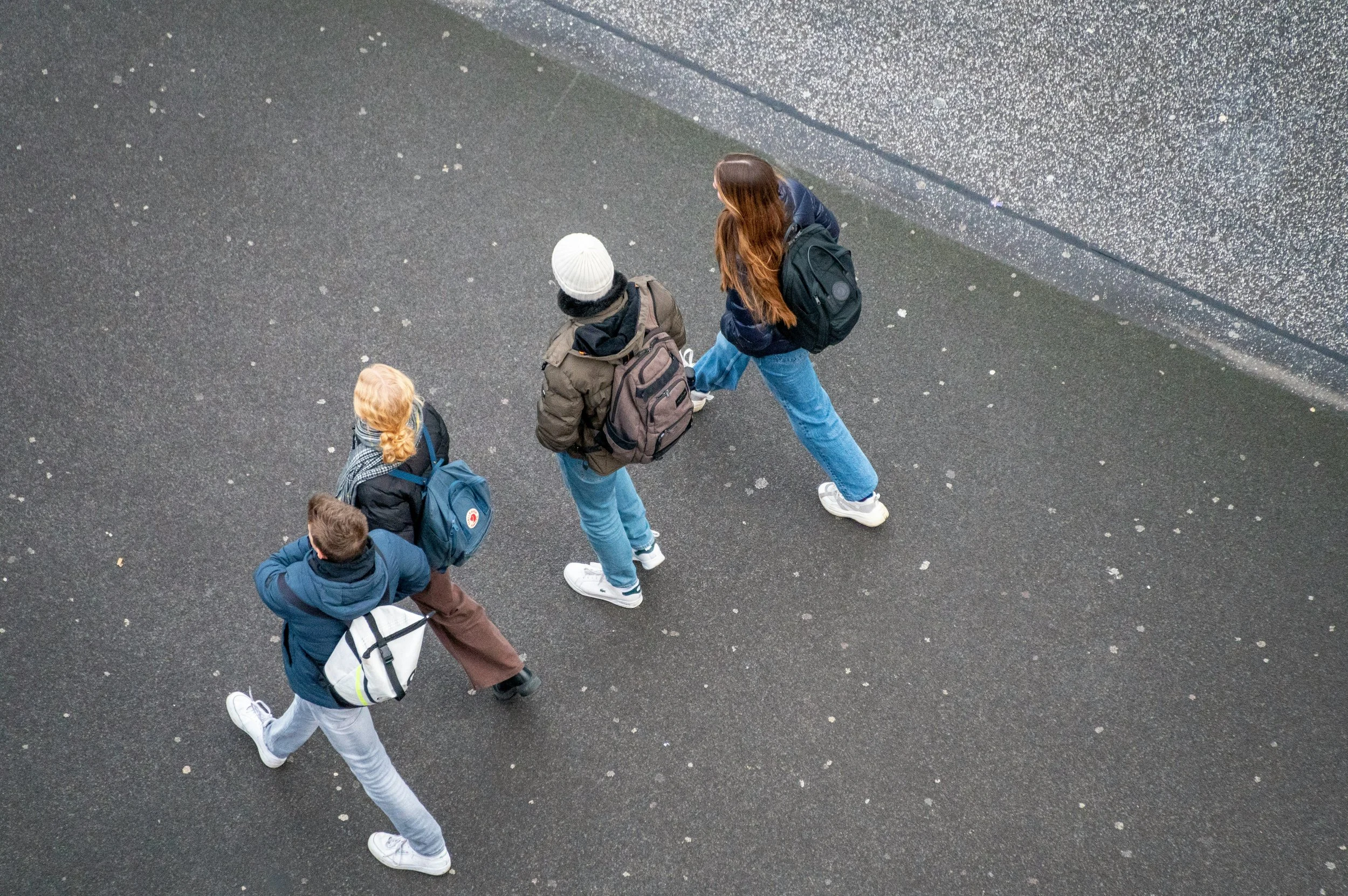 UK Plans 50,000 Extra Youth Apprenticeships in £725m Skills Reform Drive