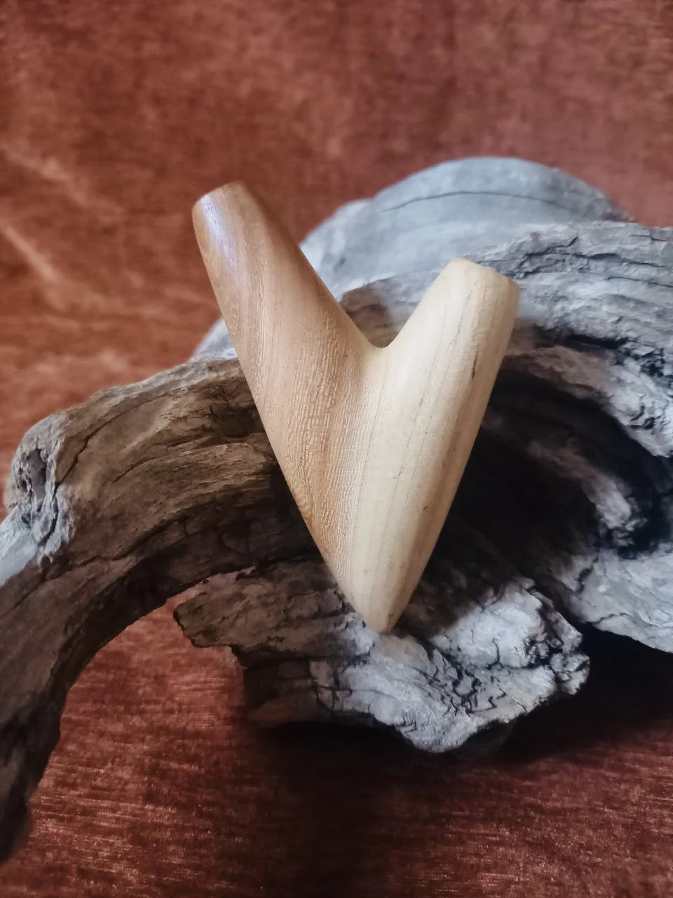 Handmade wooden KURIPE, Silk