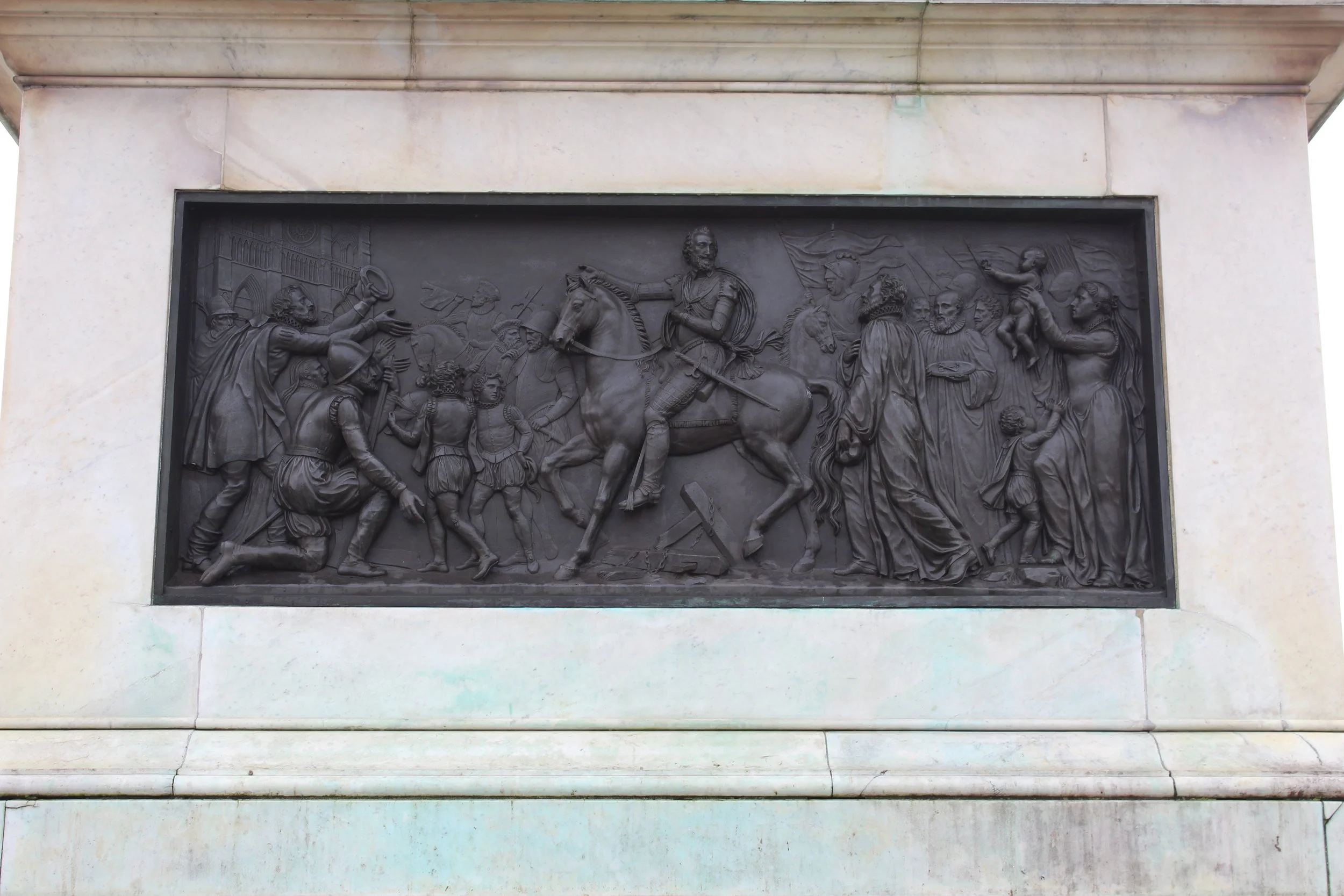 Statue_équestre_Henri_IV_Pont_Neuf_Paris_5.jpg