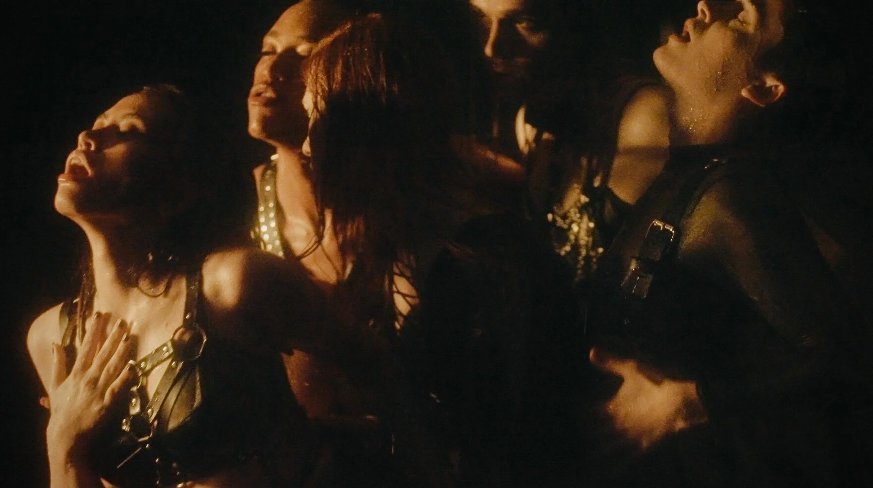 Andrea Turk - Give It 2 Me