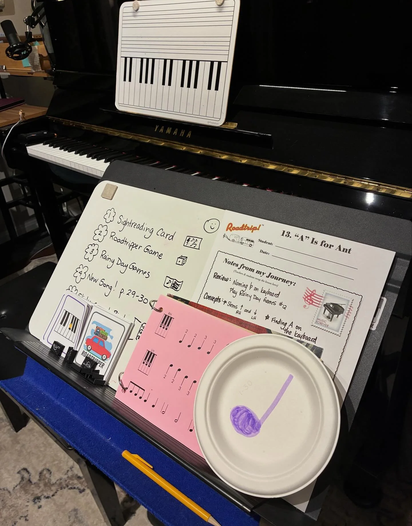 Younger students need cleaner activity transitions but more (shorter) activities. That means less improv and more lesson prep, so that it&rsquo;s easier to follow teachable moments! Yes, I&rsquo;m mixing @pianopronto with @piano_safari and my own gam