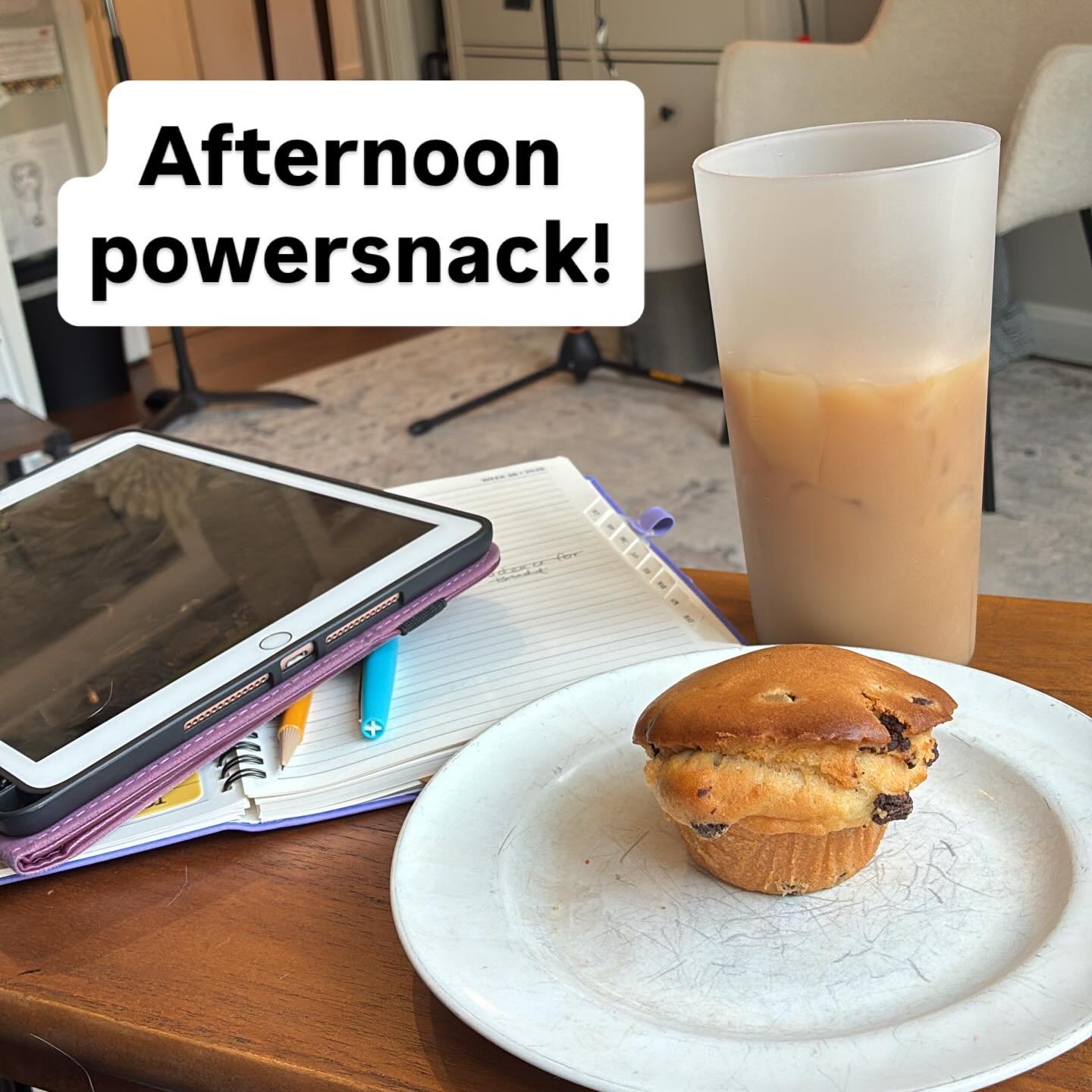 This afternoon&rsquo;s lessons powered by homemade iced coffee and a really funky muffin. Now, go practice!!! 👀🎶👀
#pianoteacher