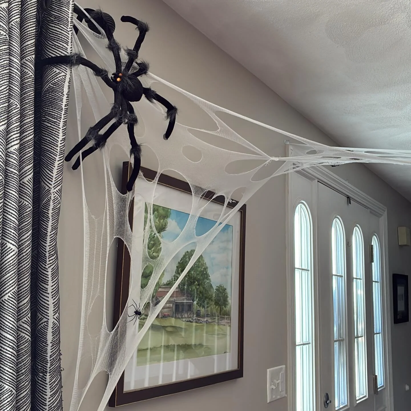 It&rsquo;s getting spooky in the front hall! #halloween