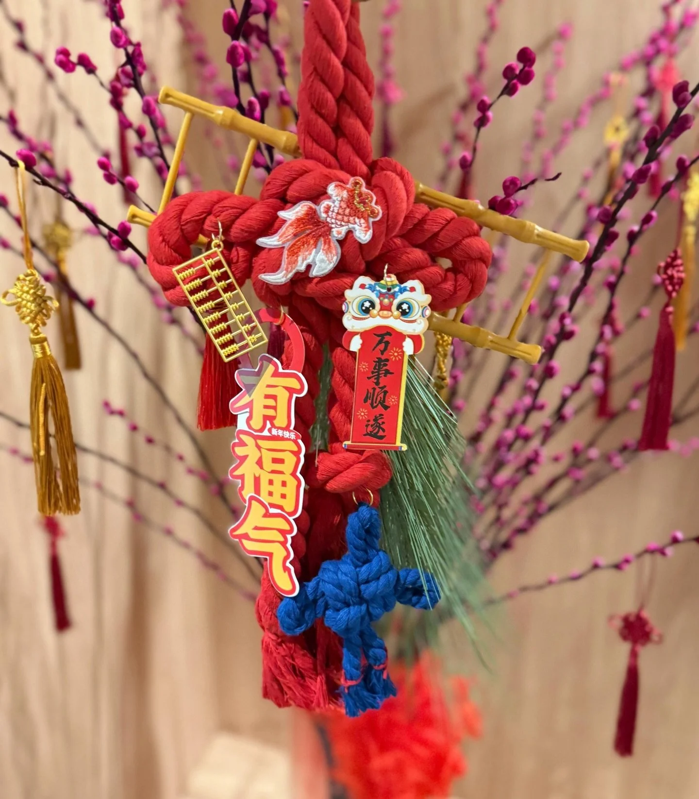 As the Lunar New Year approaches, we also sense the quiet arrival of spring 🌱 

In many traditions, spring is not about sudden change, but gentle renewal. What was dormant begins to stir. What felt heavy slowly loosens its grip. Growth does not anno