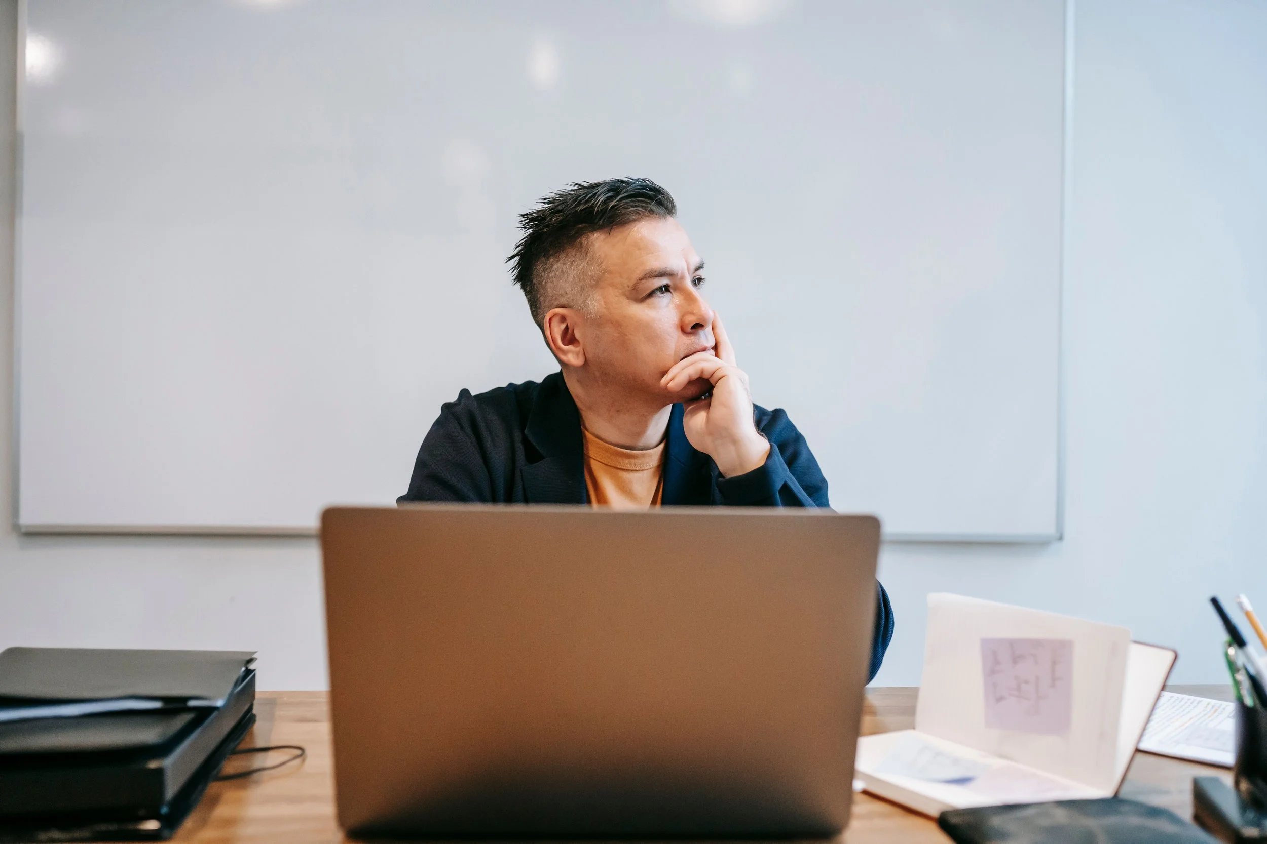 Is It ADHD, Anxiety, or Burnout? Why the Overlap Makes Self-Diagnosis Tricky
