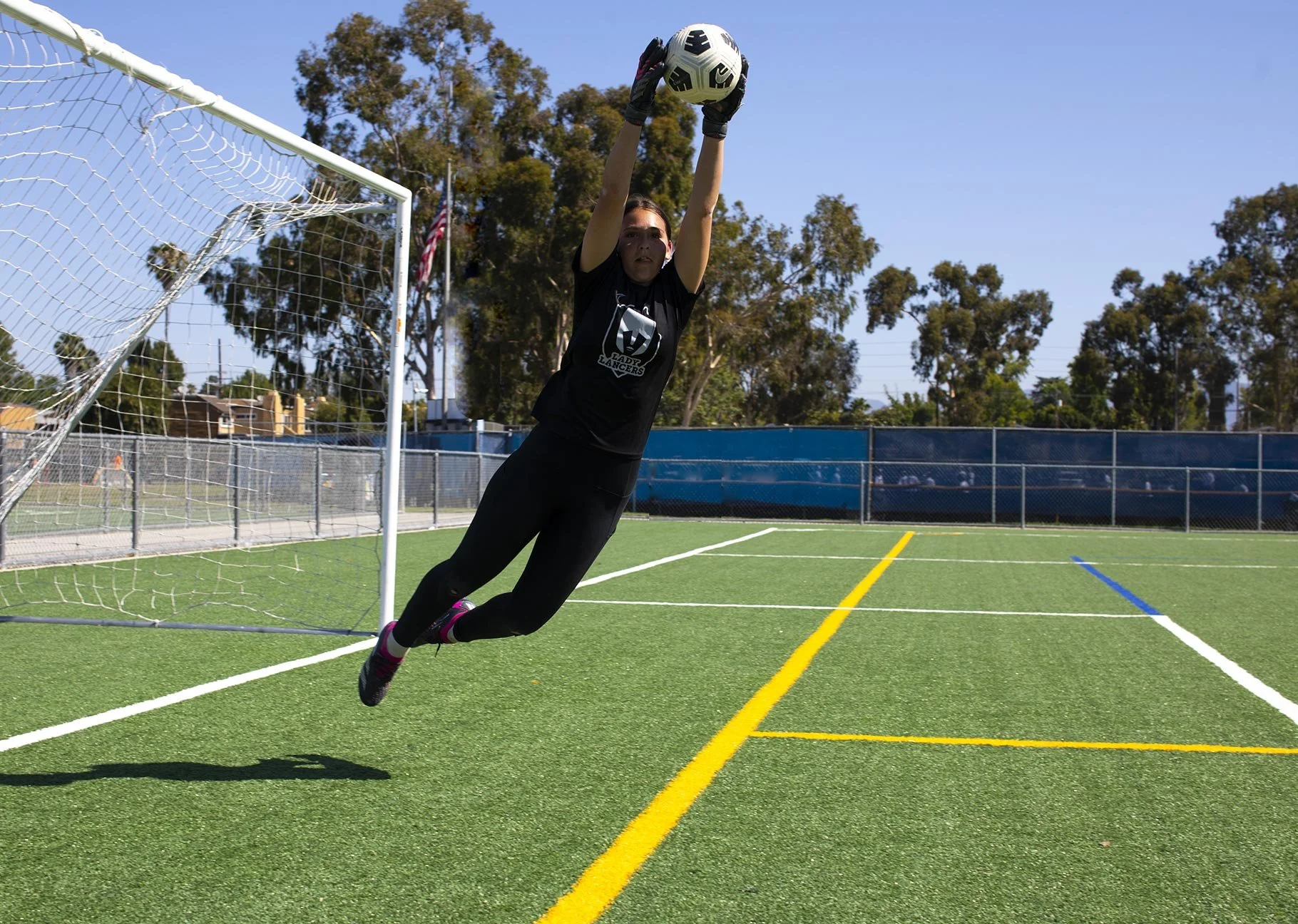 keeper_catch_ly_sml.jpg
