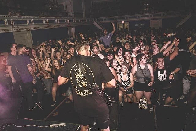 Excellency was to rad!!
.
Check out @mark_rulzz from @fgreenband in the original Detached tee. 📸: @thomas__baker .
.
#excellencyfest #excellency #detached #detachedclothing #mentalhealth #mentalillness #ptsd #depression #neverletgo #nevergiveup #hot