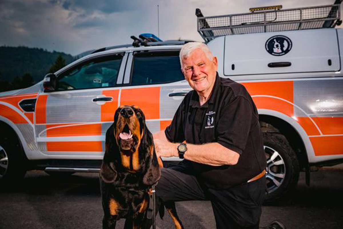 Dog Trainer Neil Powell on Rescue Missions, Plane Crashes and Malaysian Pirates