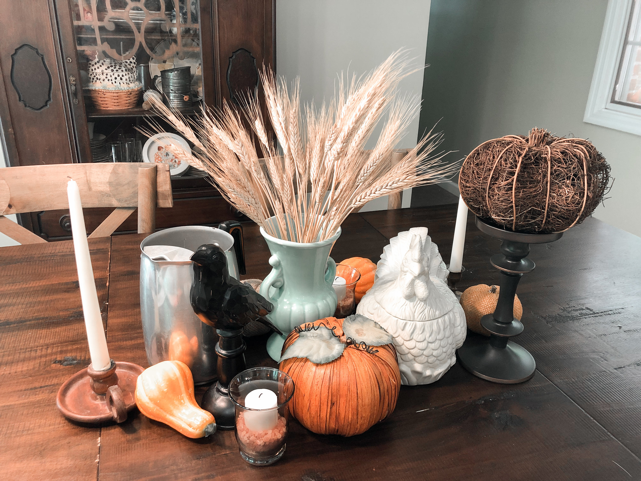 You can see another chicken cookie jar in this photo if you look closely…