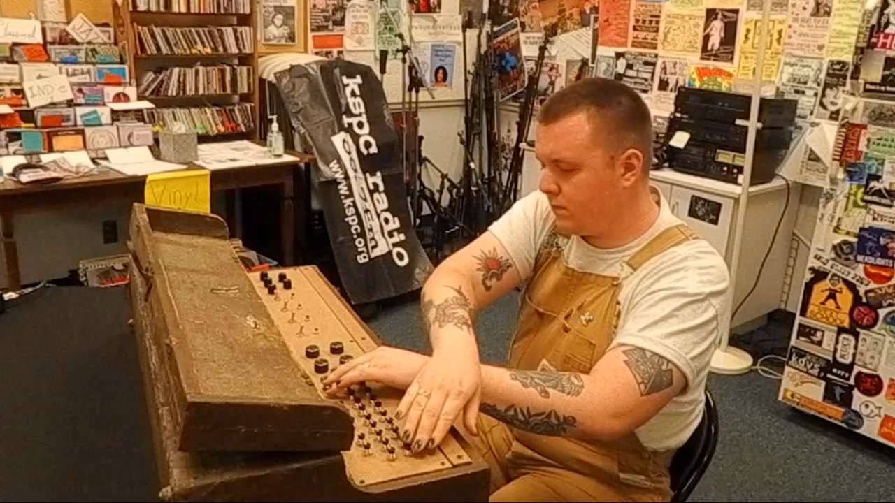 Video from Tom B Sturm live on Synthdactyl Program on KSPC 88.7fm