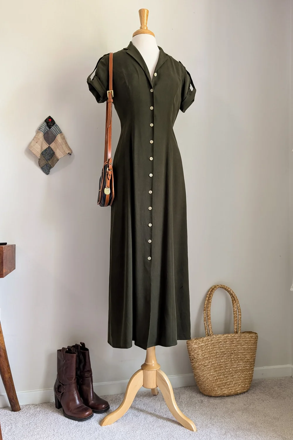 versace green dress worn by jennifer lopez Vintage Inspired Green Linen maxi dress 3620 – Xiaolizi