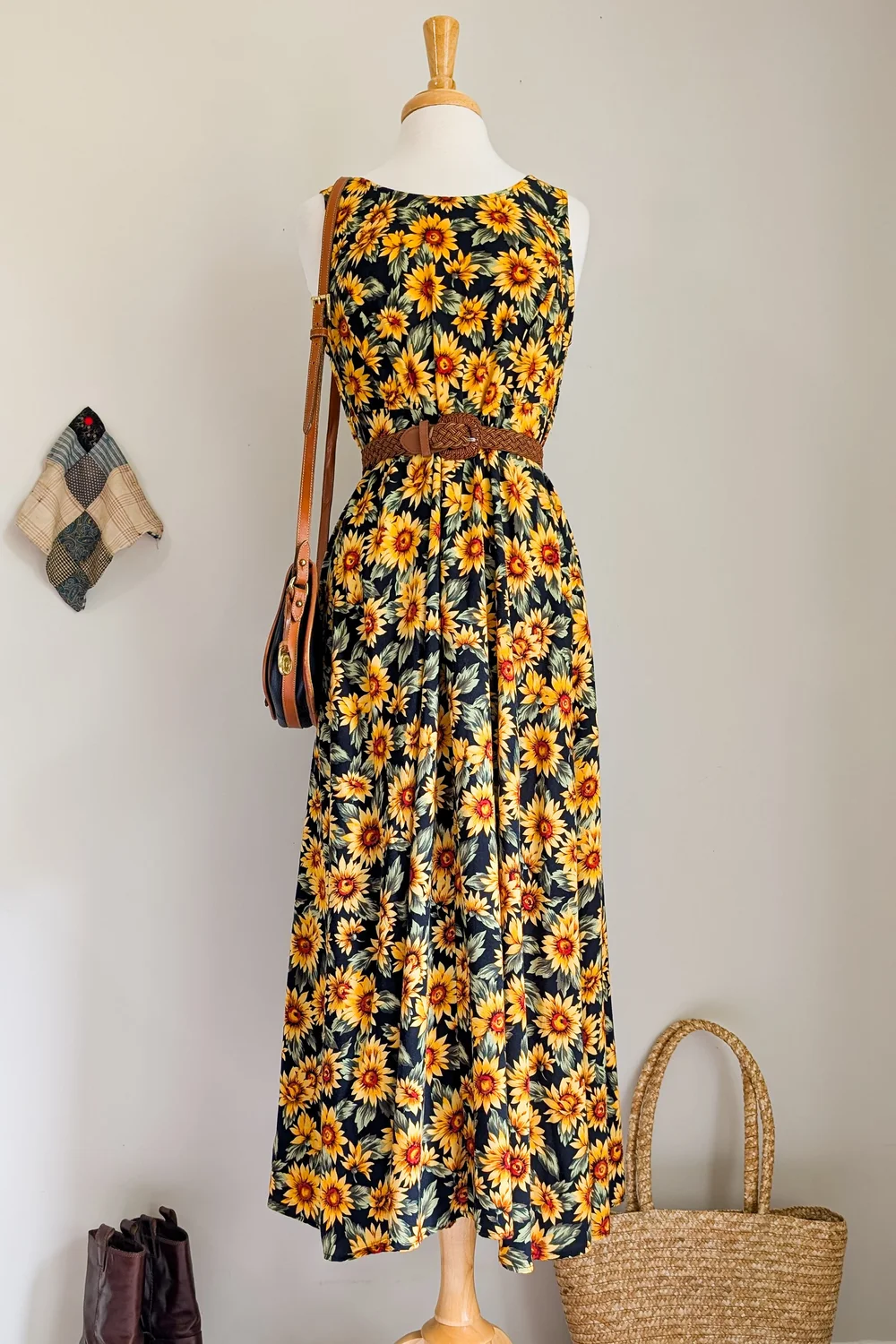 Sunflower-Printed Midi Dress 値下げ不可 Sunflower-Printed Midi Dress 値下げ不可 Sunflower-Printed