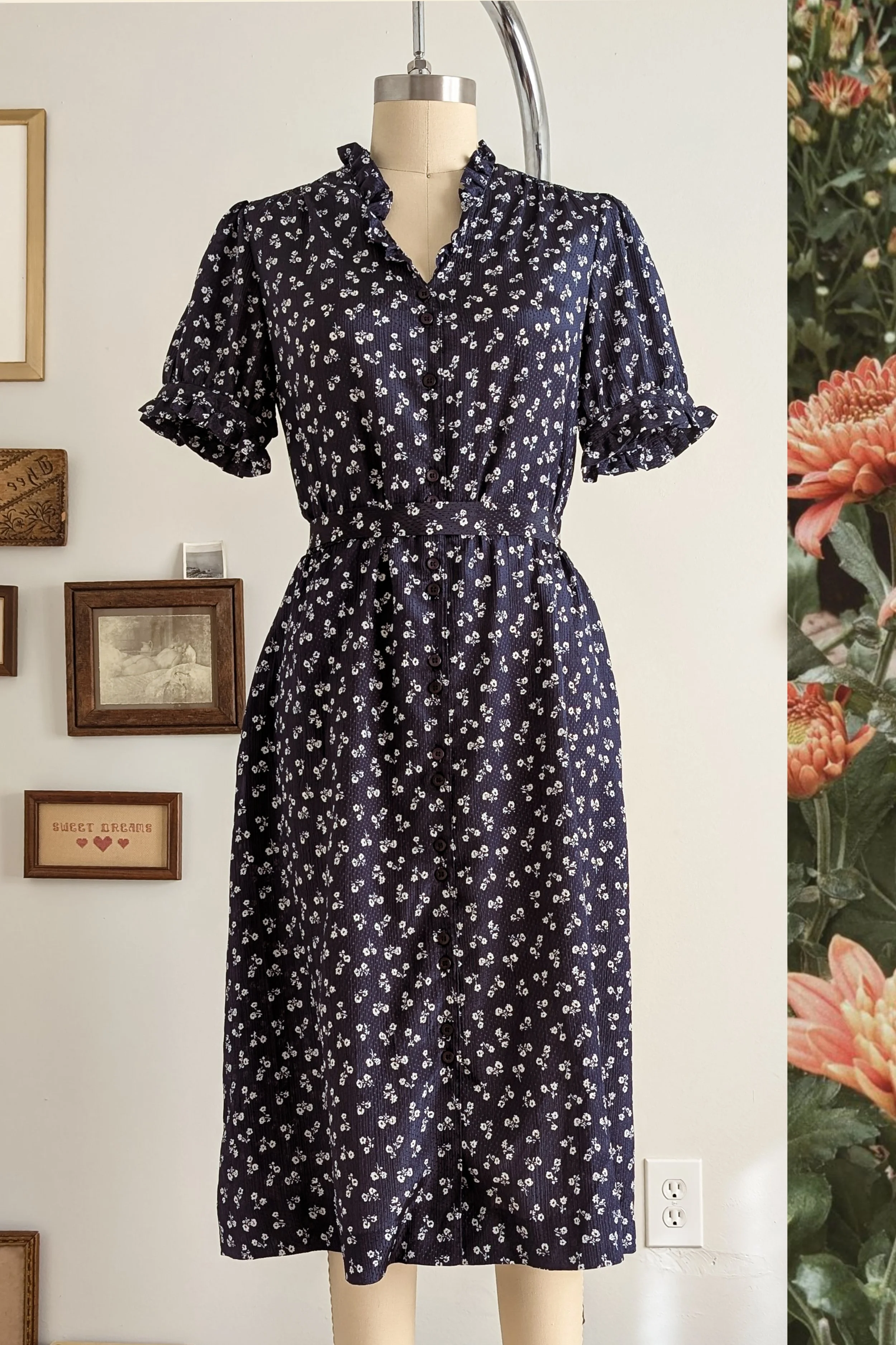 70s Navy Blue & White Floral Tie Waist Button Front Midi Dress