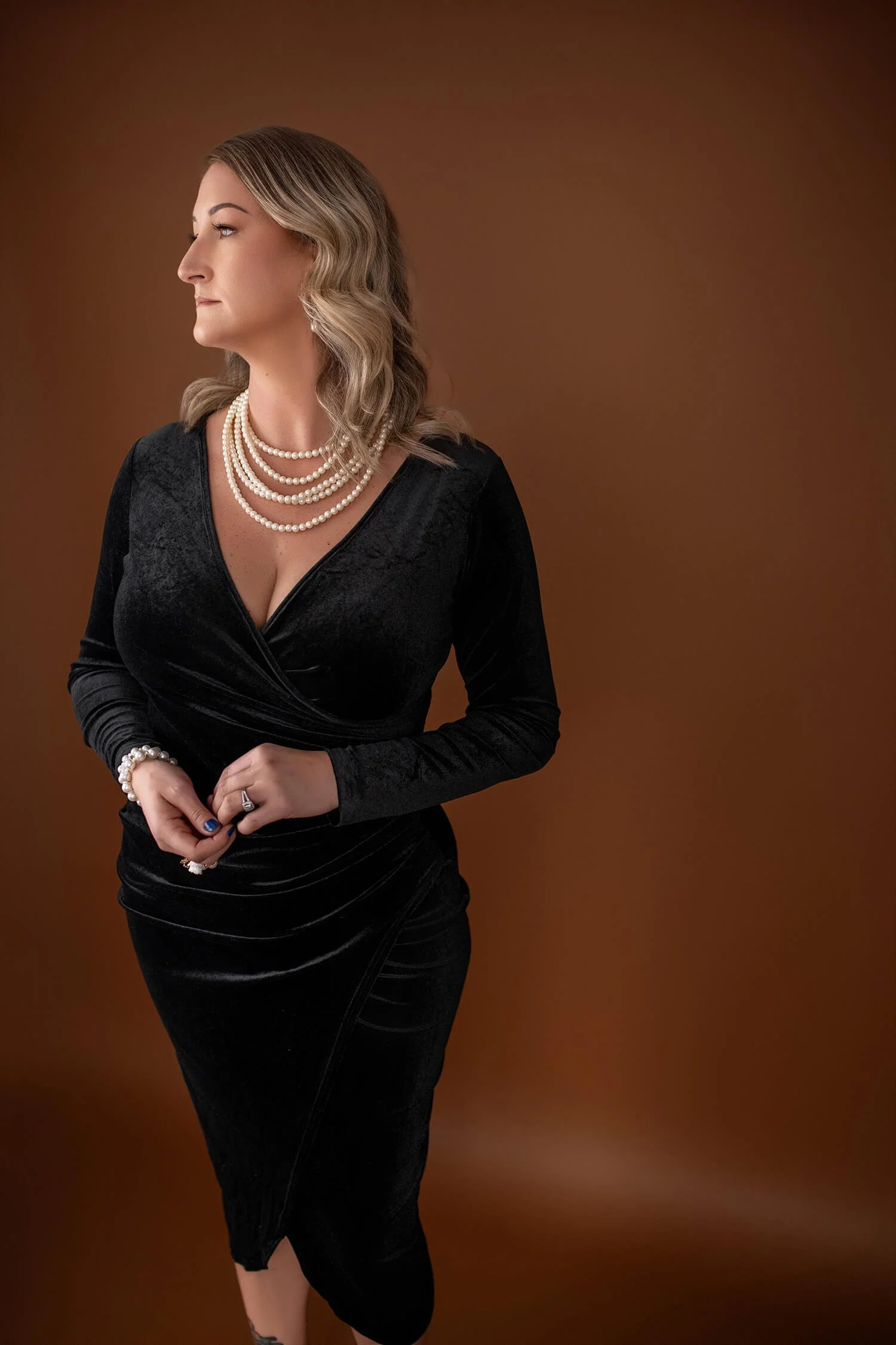 Size L - Black Velvet Plunge Evening Gown
