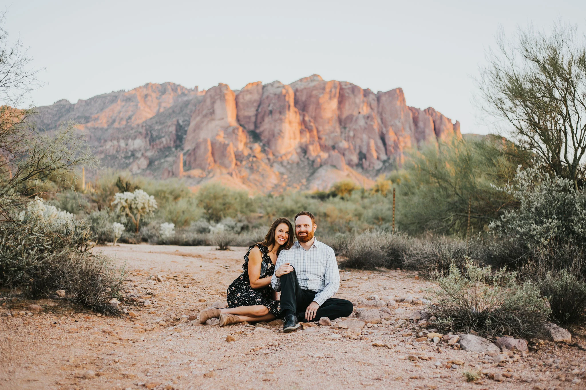 Parents couple portrait | Natural light desert lifestyle family photography session | Lost Dutchman Mesa Arizona