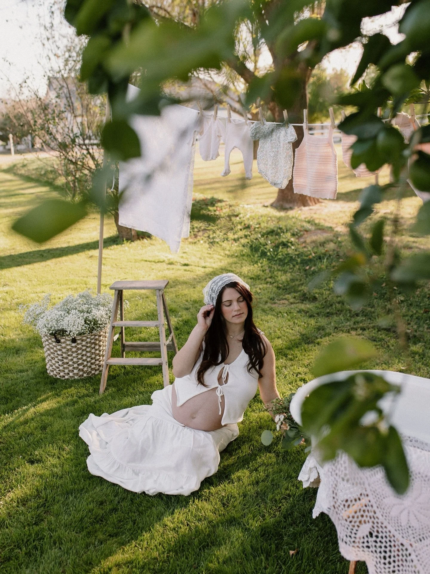 About this weekend ✨ 

The most beautiful photography content day with the most beautiful maternity model! I&rsquo;m pretty picky with styled shoots like this and as soon as I saw the inspo I knew I had to!! Obsessed with each session from this day!
