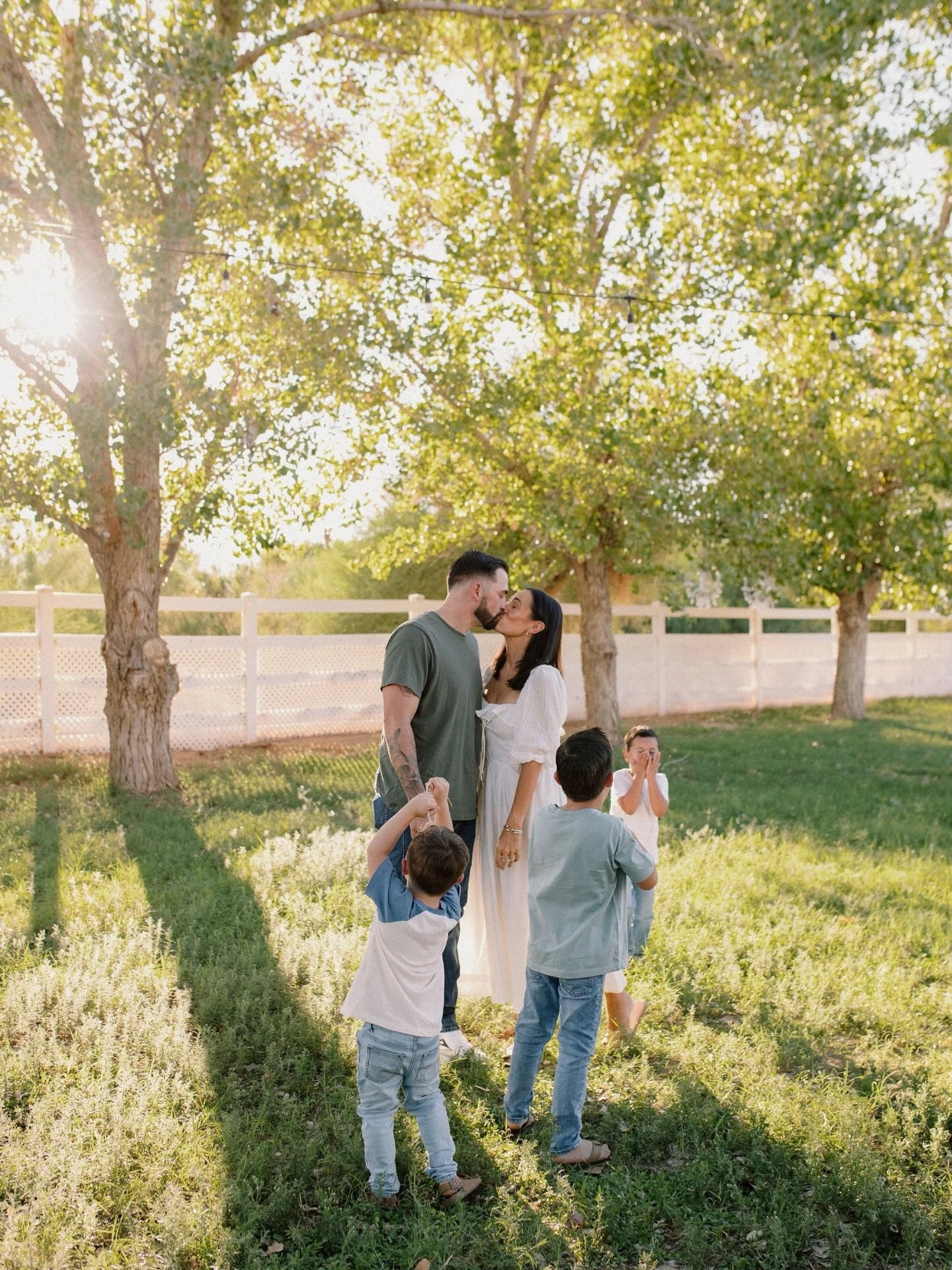 These photos feel like summer ✨ 

Family photos don&rsquo;t need to be smile smile smile, sometimes running and jumping and chaos make the very best photos! I have three boys just like this family, and I feel like these kinds of sessions perfectly ca