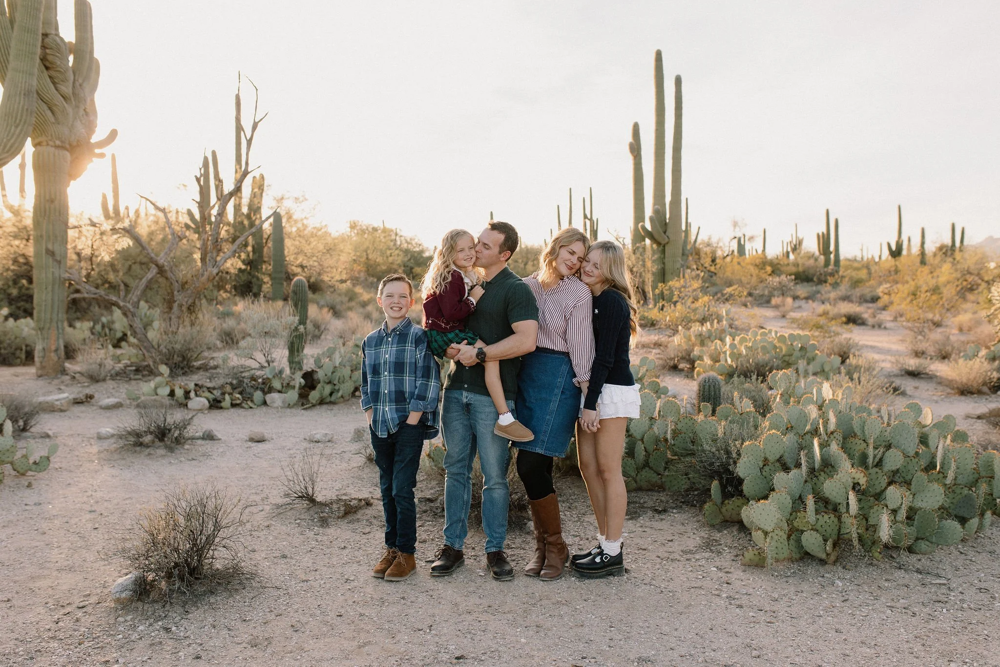 Why Golden Hour Is Perfect for Family Photos in Gilbert, Arizona