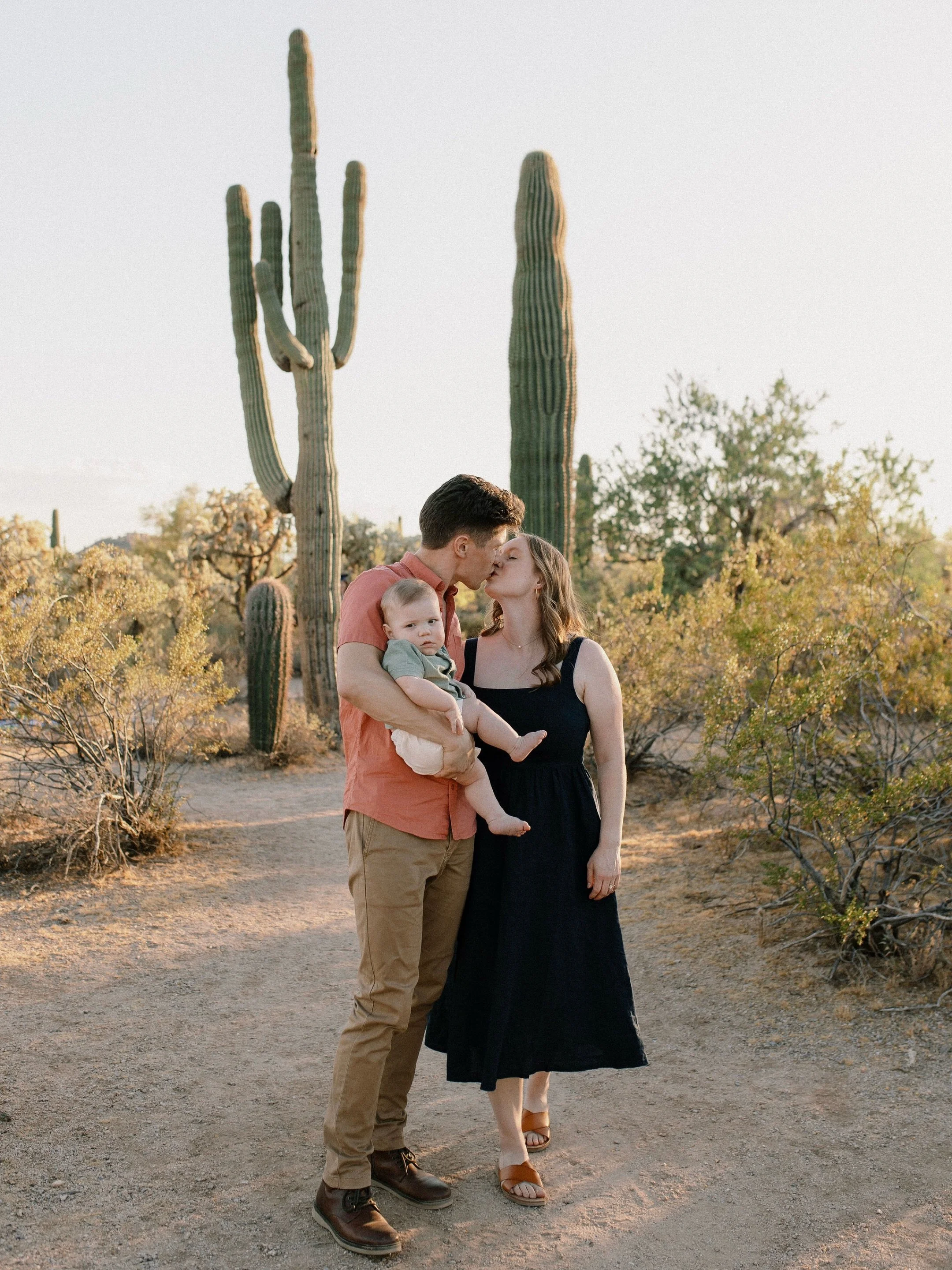 I know it&rsquo;s heating up but I will never not love a desert family session! You literally cannot beat the light!!

If you are wanting a desert session in the summer, there are definitely ways to stay cool! I&rsquo;ve seen spray bottles, ice packs