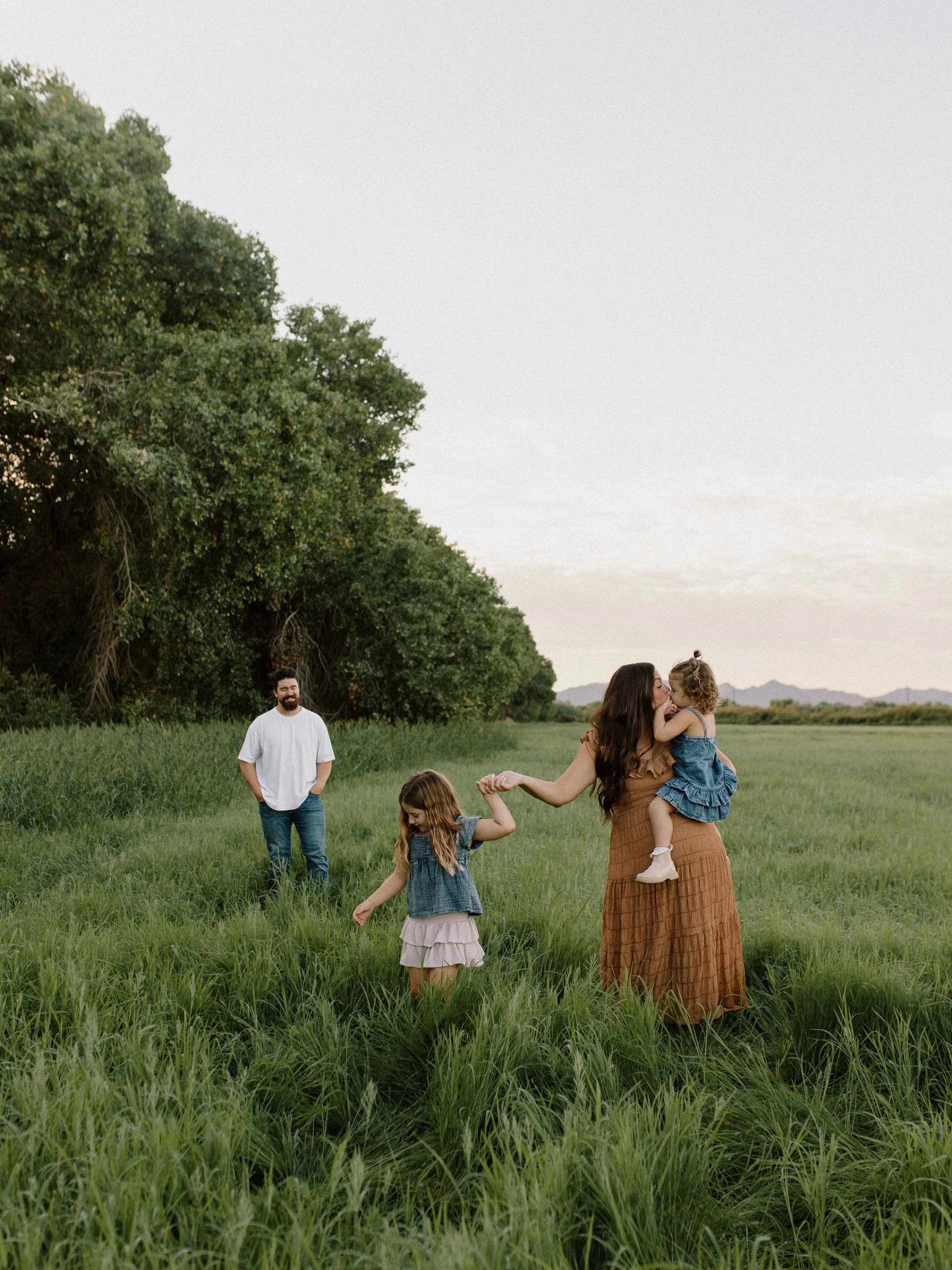 Adding another girl to their little gaggle 🥹🫶🏻

I may be biased but they are literally the cutest (they&rsquo;re my family 😅) and I cannot wait to meet baby girl in a little over a week!!! @lexytclark you are glowing!!!

#gilbertmaternityphotogra