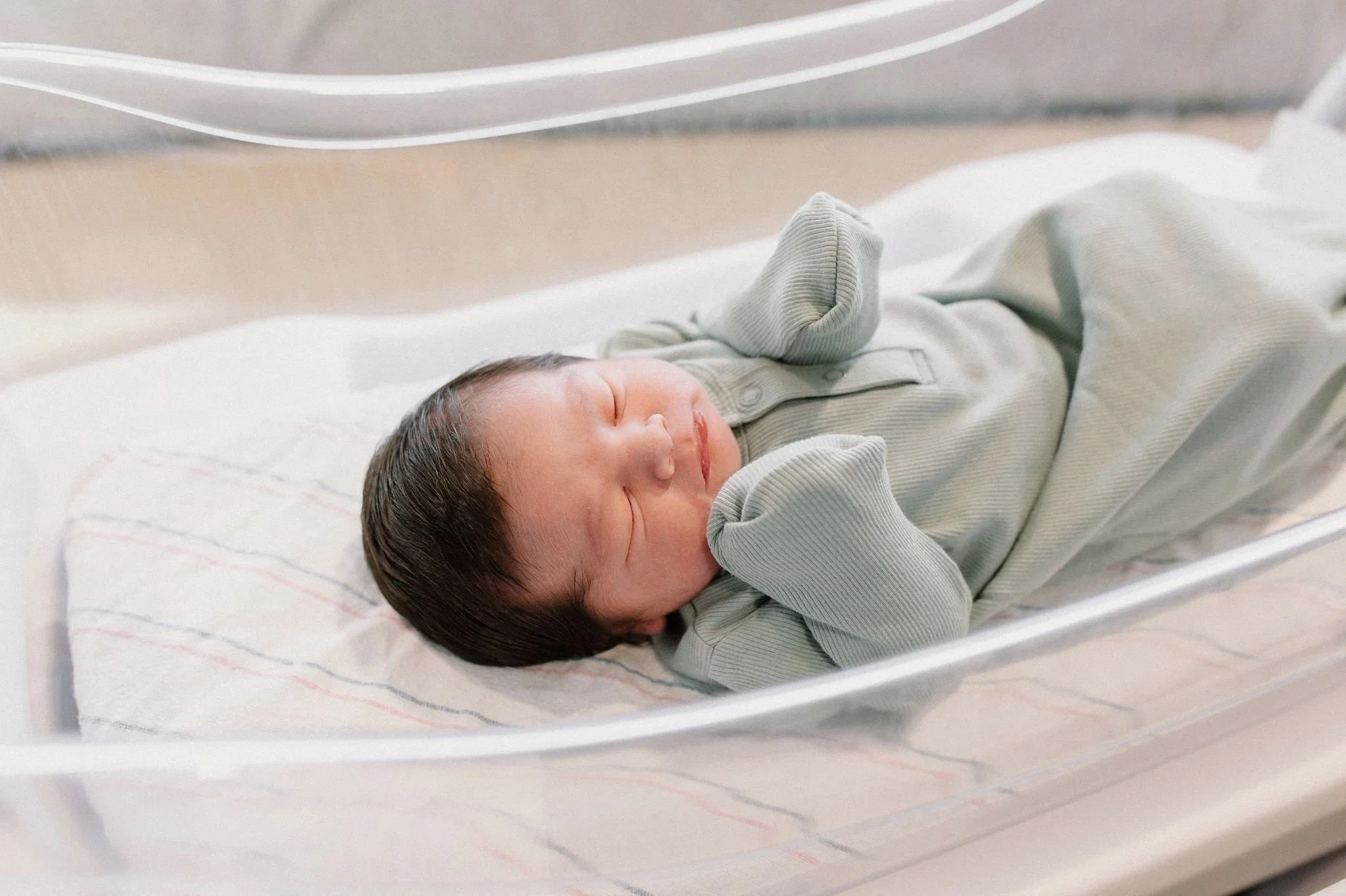newborn baby in bassinet in hospital by Mesa fresh 48 photographer