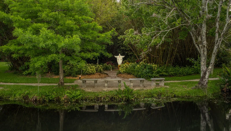 Christ garden.jpg