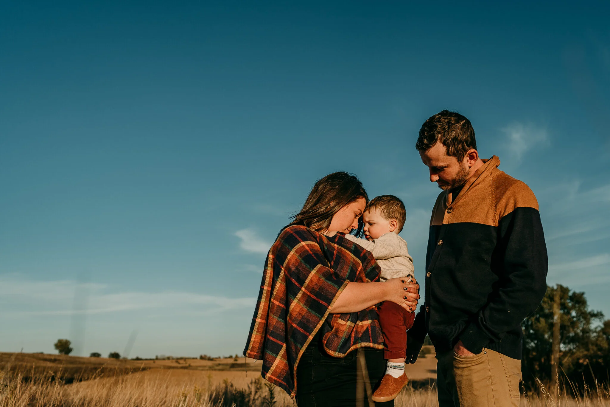 Family of 3 || Whitetail Woods Park || Farmington, Minnesota || Minnesota Family Photographer