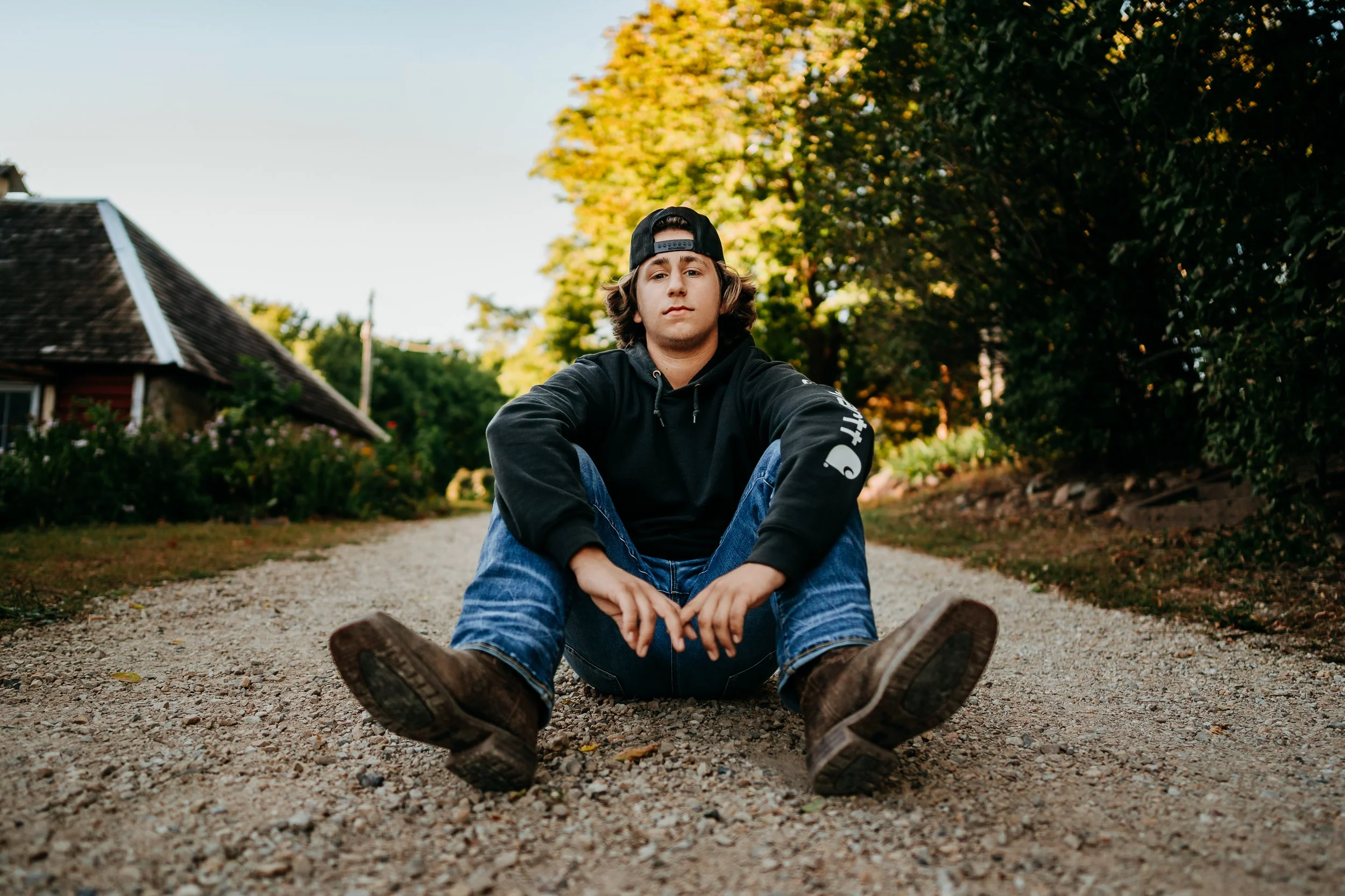 Devin || Senior Session || Eagan, Minnesota || Holz Farm Park || Minnesota Senior Photographer