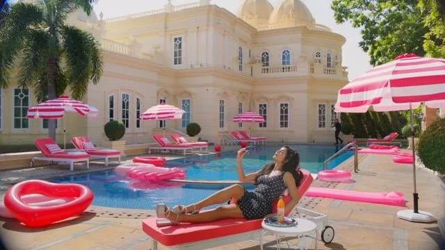 Slice Karina Taira Mango Budapest moodHR