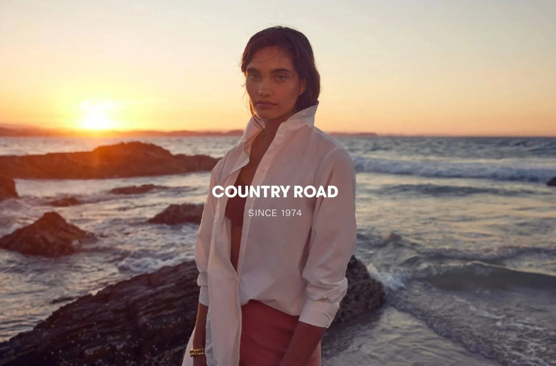 COUNTRY ROAD