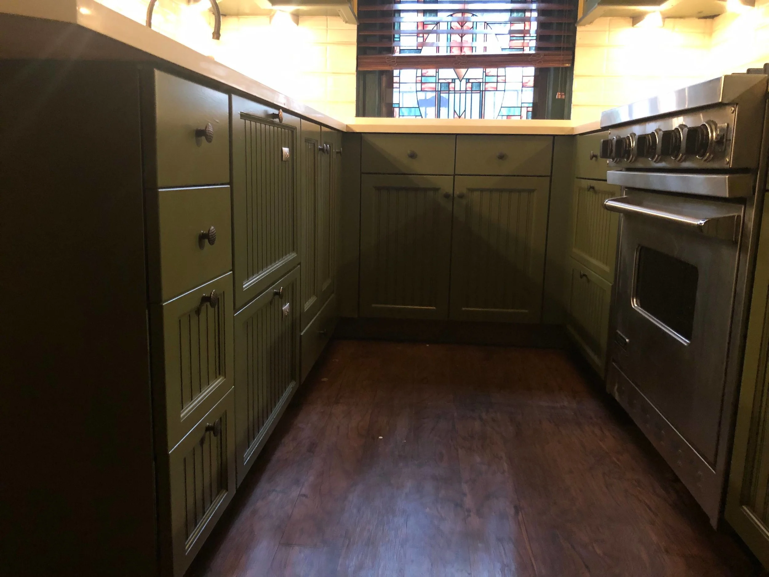 Cabinet Painting Jade Green in Manhattan.png