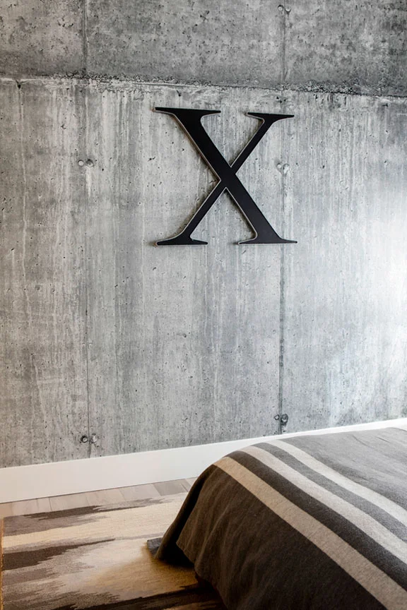 interior-design-accessories-wall.jpg