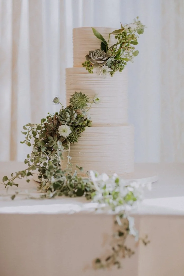 elegant-wedding-cake-by-sha.jpeg