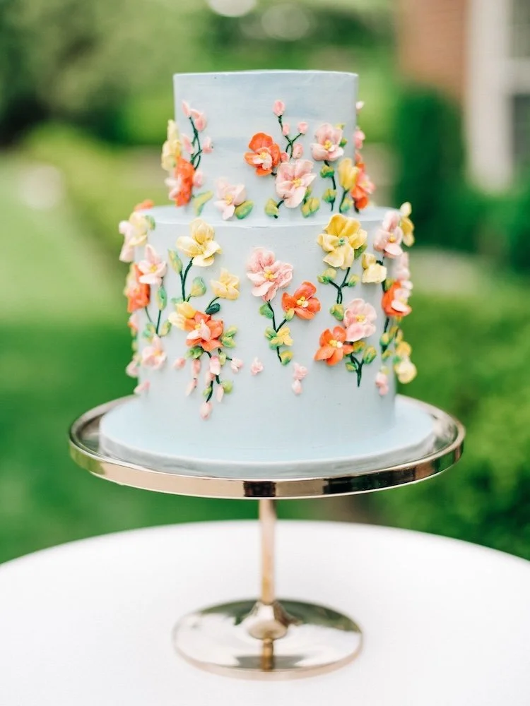 sugar-flower-intimate-wedding-cake-by-sha.jpeg