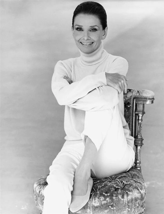 How To Dress Like Audrey Hepburn