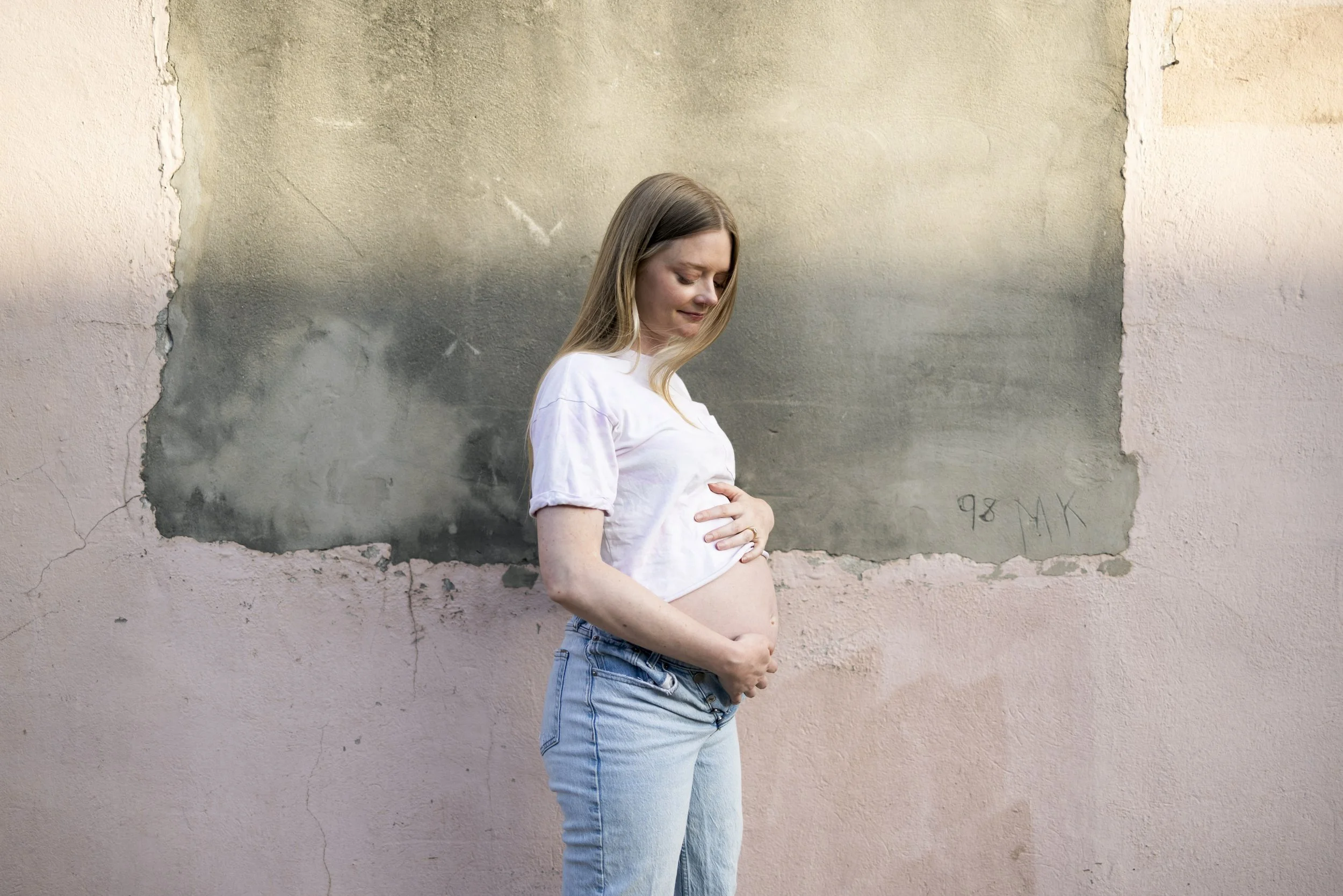 Ericka's at Home Maternity Session | Port Richmond, Philadelphia