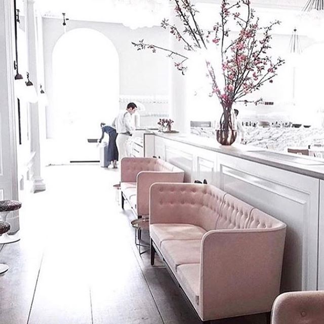 Cherry blossoms, blush sofas and white walls. Planning living room design tonight, loving the interiors inspo from Spring at Somerset House London. #homeinspo #interiorsinspo #interiorstyling