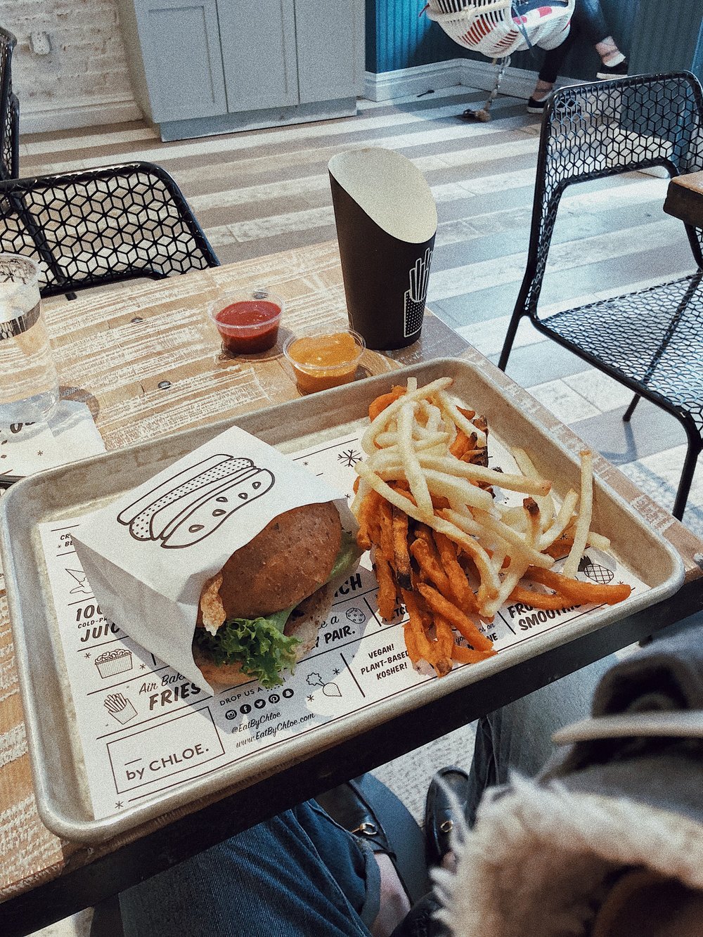  By Chloe is one of my favorite places to stop and get a bite in Soho. It fills me up like no other food and it's fairly healthy. The fries are air fried and the food is vegan. I 10/10 recommend this spot if you're looking to try something new. 