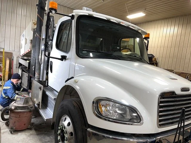 2018 freightliner pass front.JPG