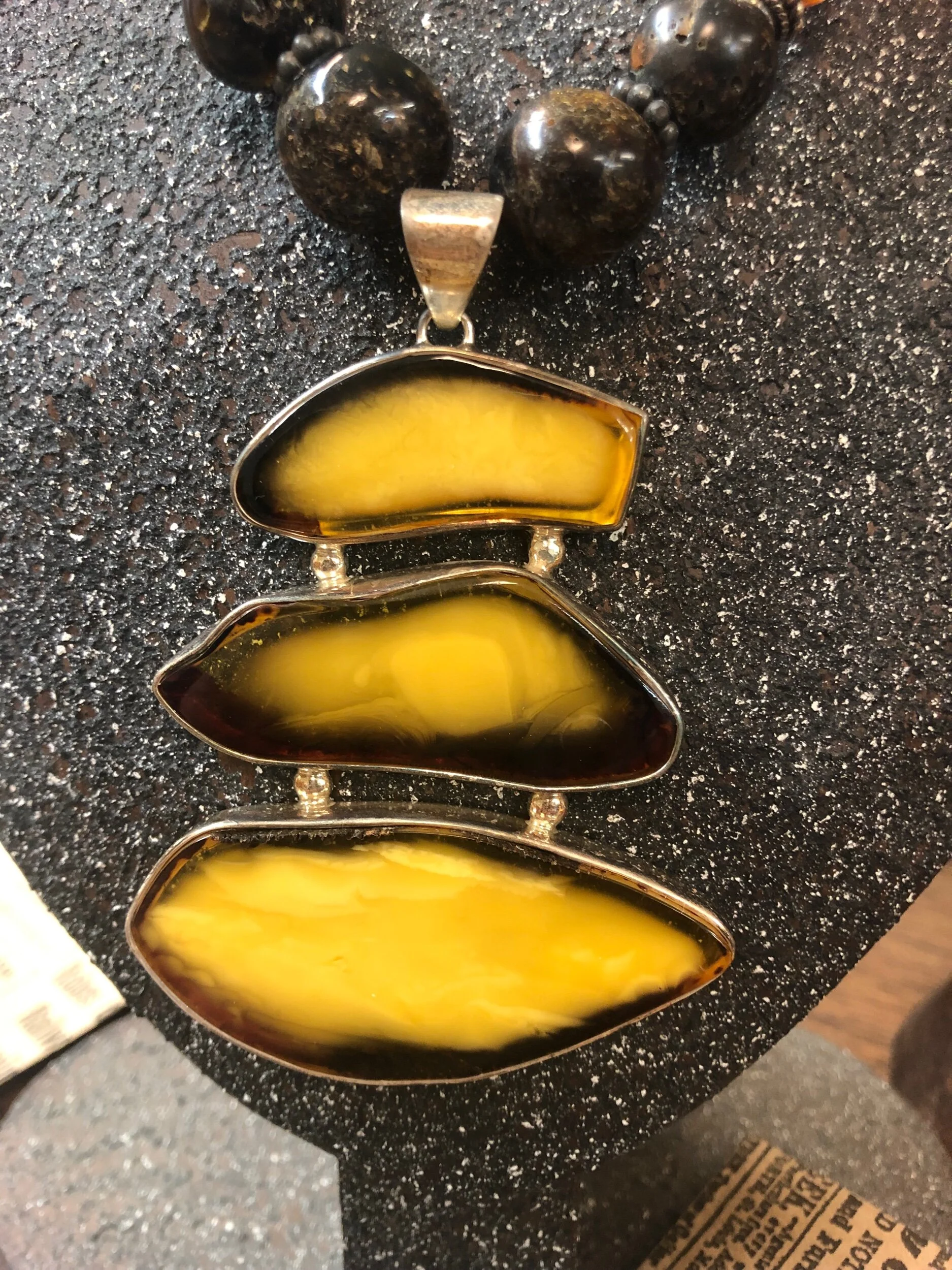 03904F21-50E9-4BD9-87D8-79EF88FAC9A2