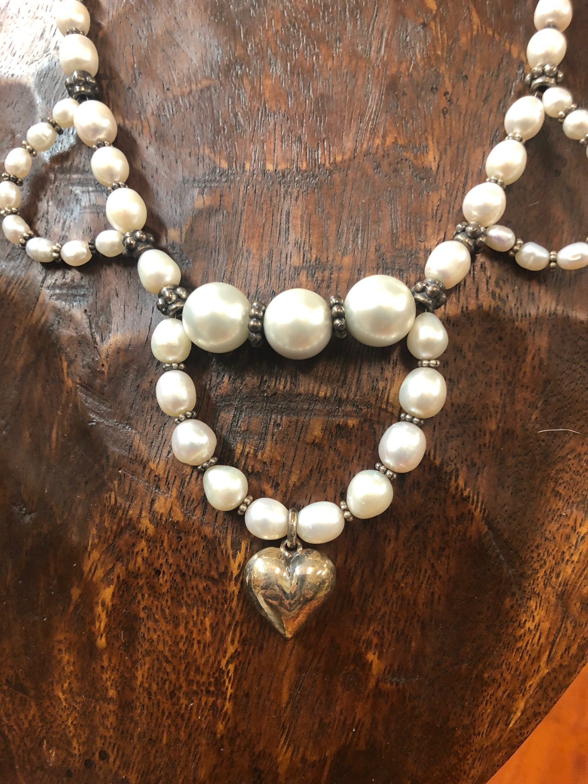 4E08CB65-6EEE-4EFD-A685-C87F0C5AD8BC