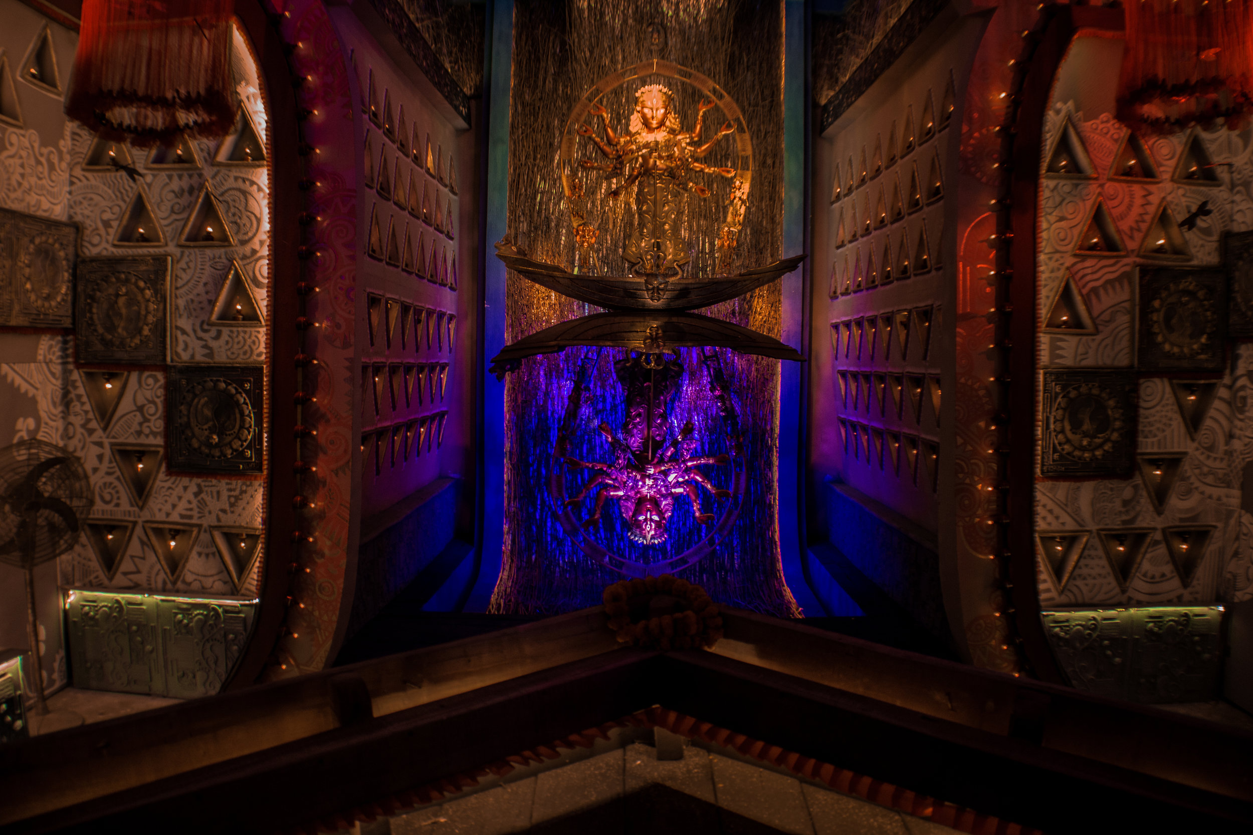  In the boat themed pandal at Shib Mandir, the goddess is depicted afloat a boat. 