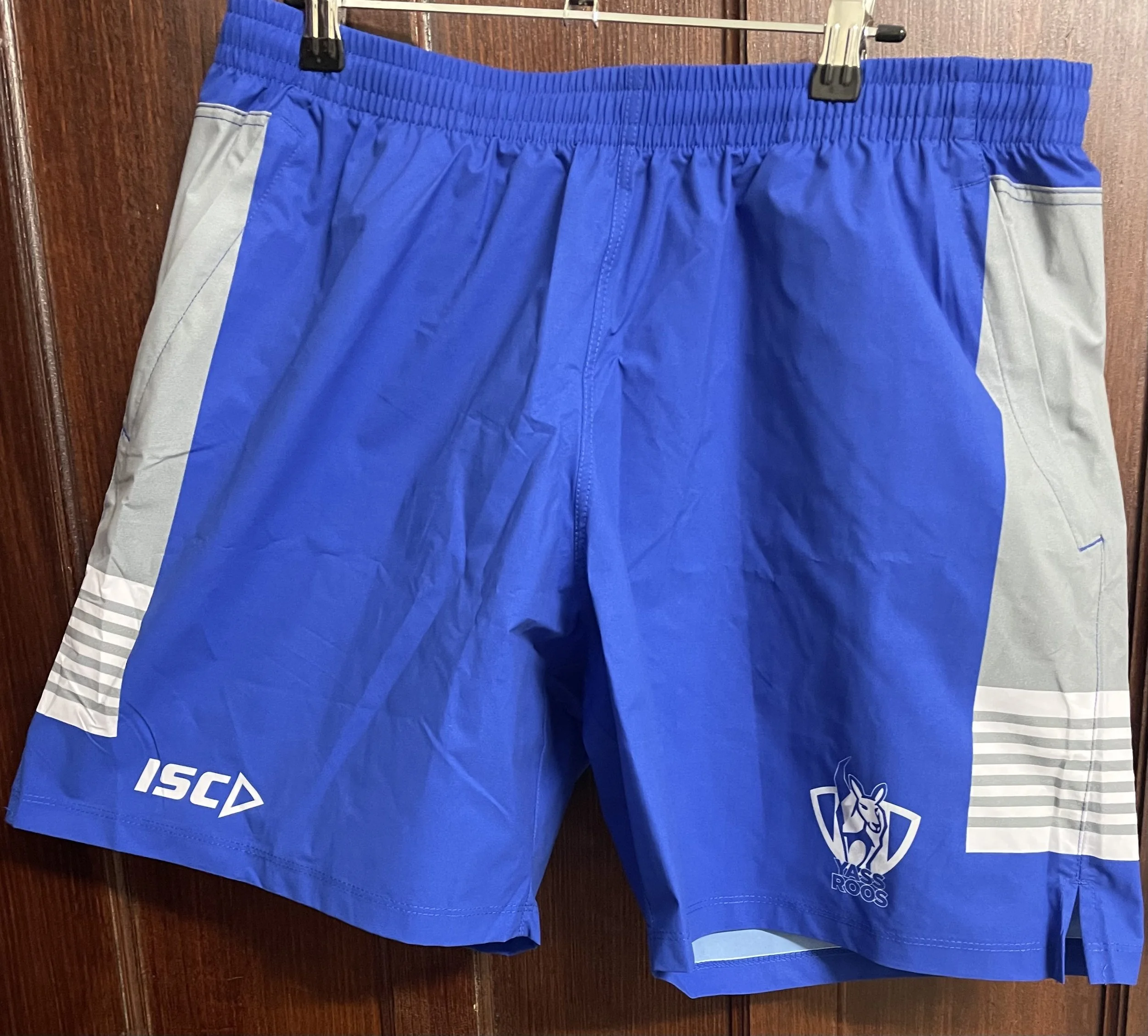 Yass Roos training shorts with zipper