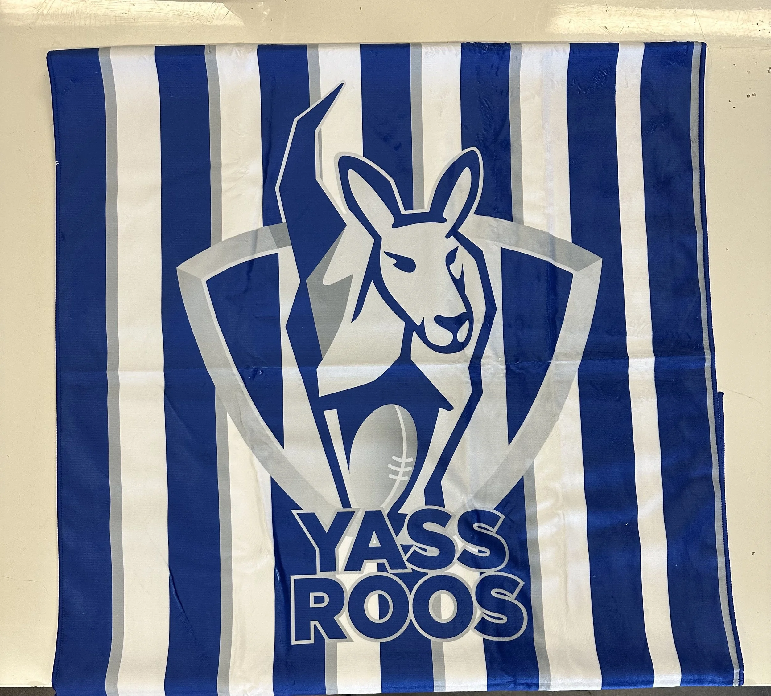 Yass Roos towel