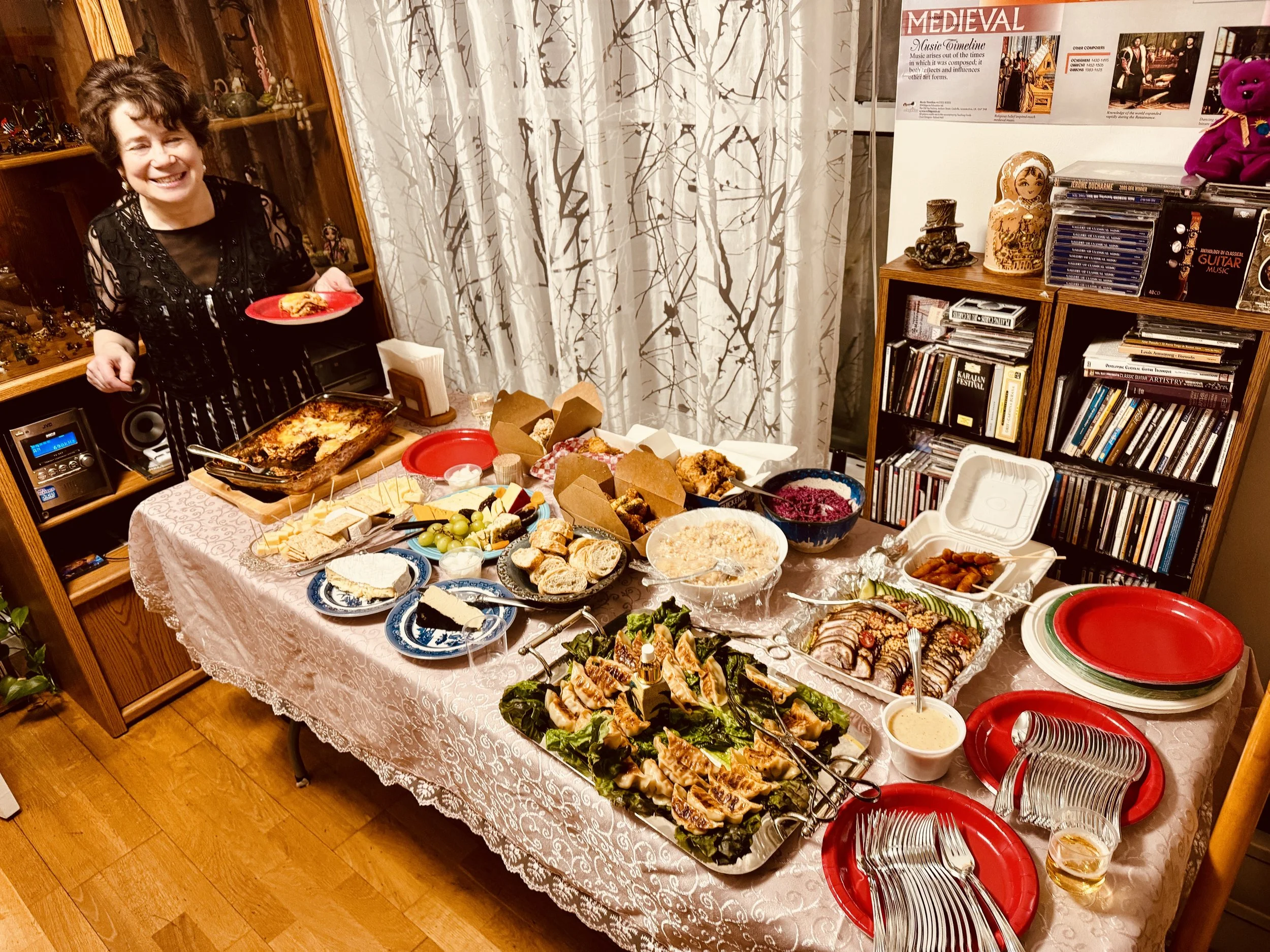 2023.12.17 Volunteer Potluck Social at Galina's