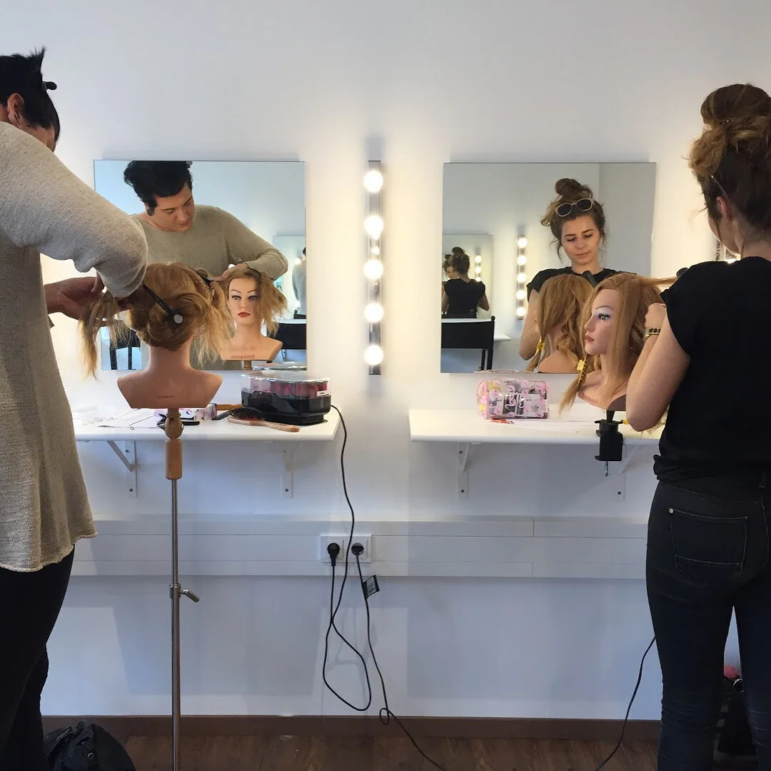 Valerie-Claire-Makeup-Workshop-098.jpg